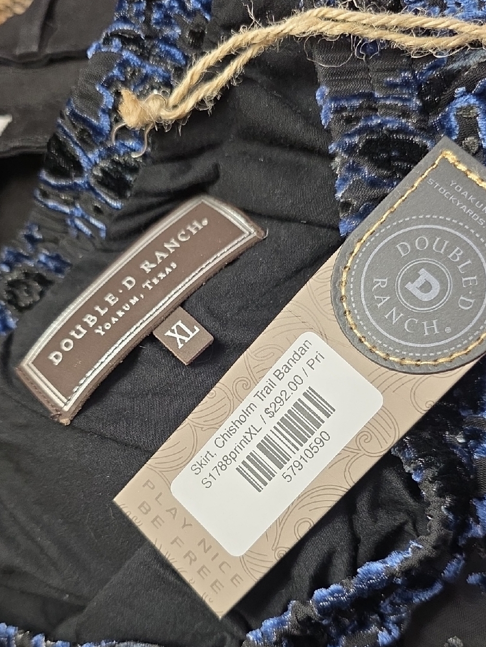NWT Double D Ranch Chisolm Trail Navy Velvet Burnout Skirt with Floral Motif XL - Picture 3 of 3